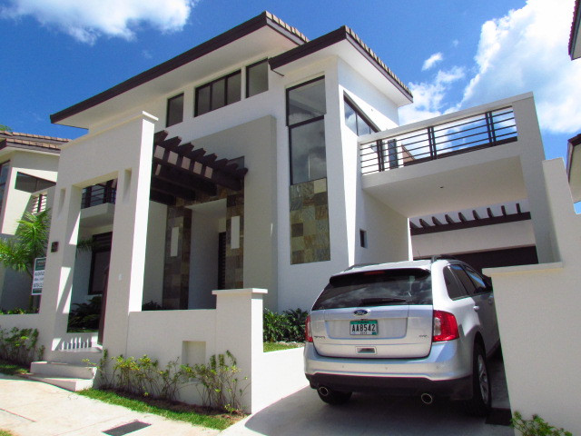 4 Bed House To Rent in Arraijan | Panama